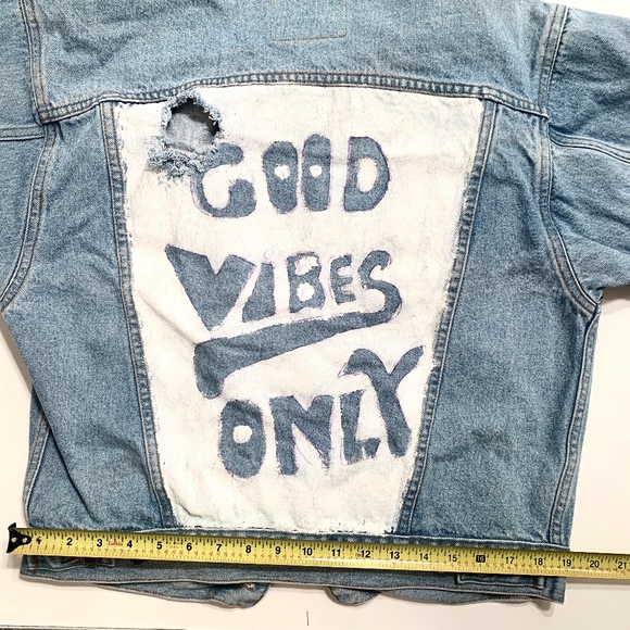 Good Vibes Only Vintage Jean Jacket - Picture 4 of 6